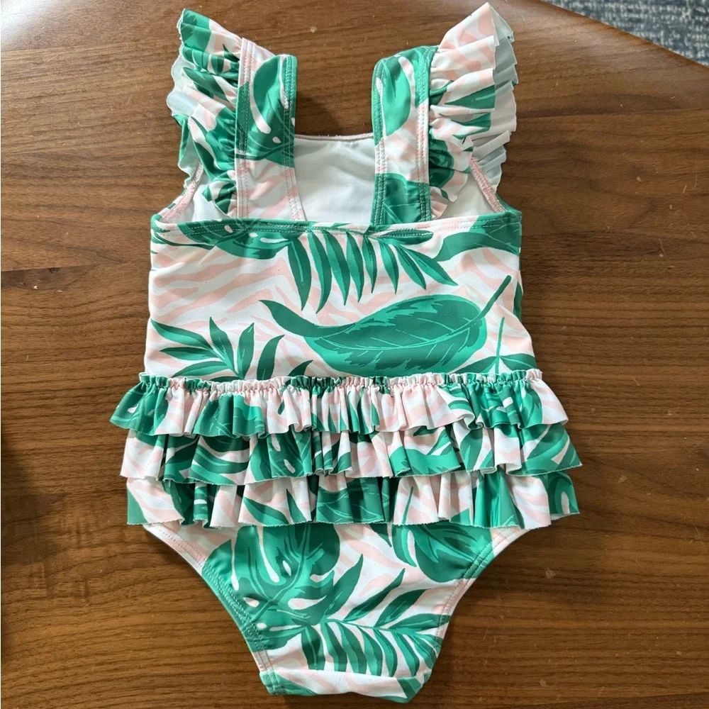 Tucker + Tate Swim Set (9months) - Picture 2 of 3